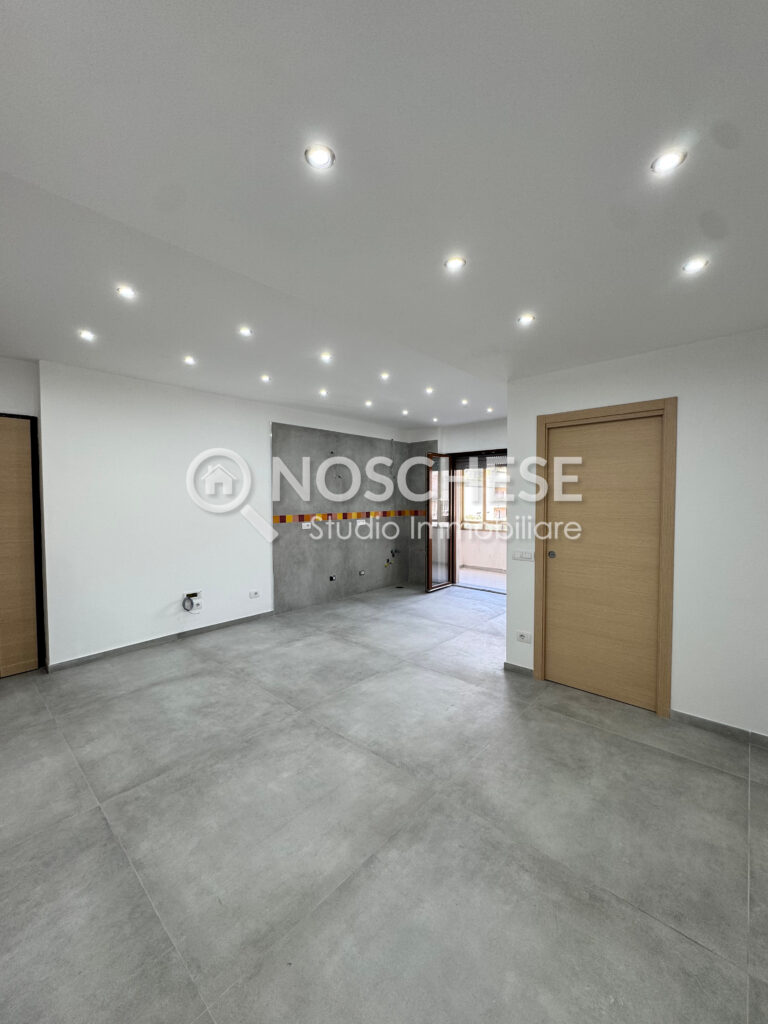 Pontecagnano Loc. S. Antonio, 4 VANI 2WC, COMPLET. RIMESSO A NUOVO, 110mq + BALCONATE e BOX.