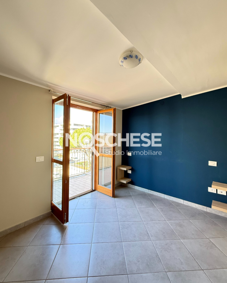 Pontecagnano CENTRO, RECENTE COSTRUZIONE, Porz. ATTICO di 70mq ca + TERRAZZO A LIVELLO di 60mq ca in fase di RISTRUTTURAZIONE.