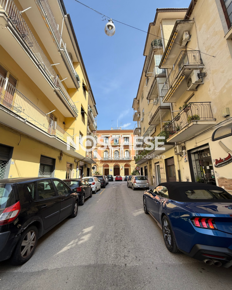 Pontecagnano F. CENTRALISSIMO, APPARTAMENTO di 85mq ca + 2 BALCONATE.