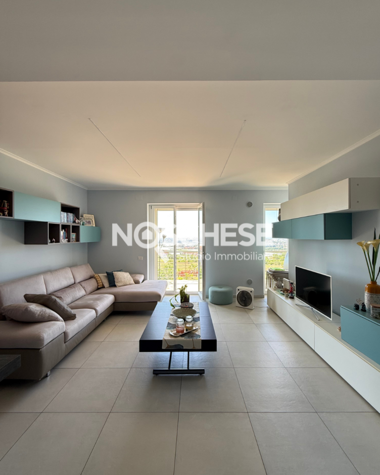 Pontecagnano F. in Parco di Ultima Generazione, Classe Energetica “A4”, TRILOCALE 2WC ARREDATO, 75mq ca + Ampia BALCONATA vista mare, BOX e POSTO AUTO